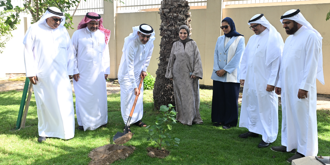 هيئة المعلومات والحكومة الإلكترونية تُشارك الاحتفال بأسبوع الشجرة لتعزيز ثقافة الاستدامة والمسؤولية البيئية